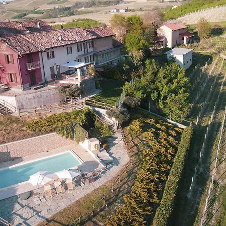 Poggio Dei Farinetti Bed & Breakfast Diano dʼAlba Eksteriør bilde