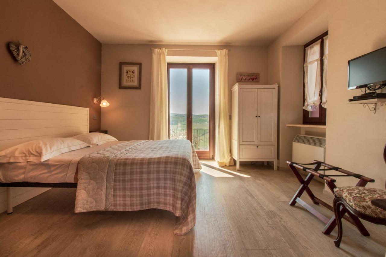 Poggio Dei Farinetti Bed & Breakfast Diano dʼAlba Eksteriør bilde