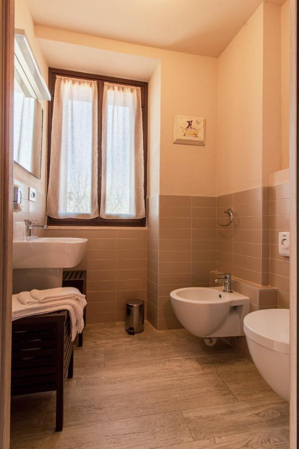 Poggio Dei Farinetti Bed & Breakfast Diano dʼAlba Eksteriør bilde