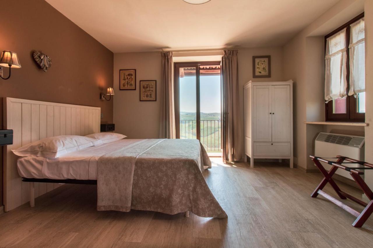 Poggio Dei Farinetti Bed & Breakfast Diano dʼAlba Eksteriør bilde