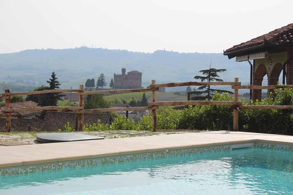 Poggio Dei Farinetti Bed & Breakfast Diano dʼAlba Eksteriør bilde